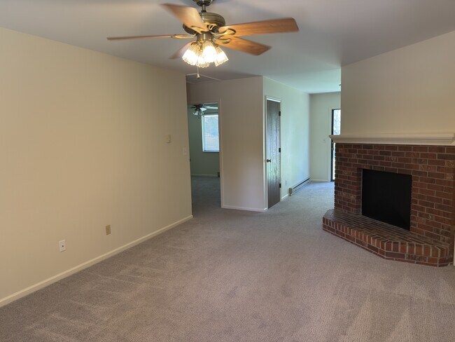 2718 Sagebrush Dr