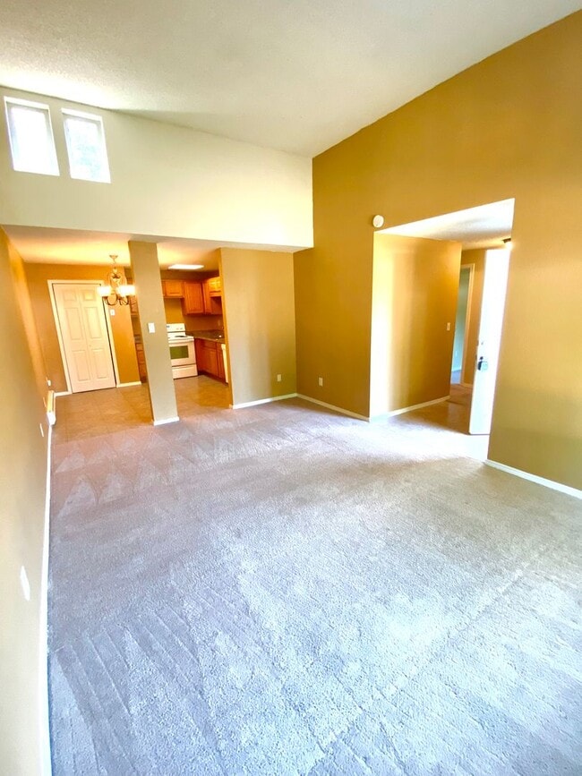 Photo - 2 bedroom Condo apartment in Fairwood-Rent...