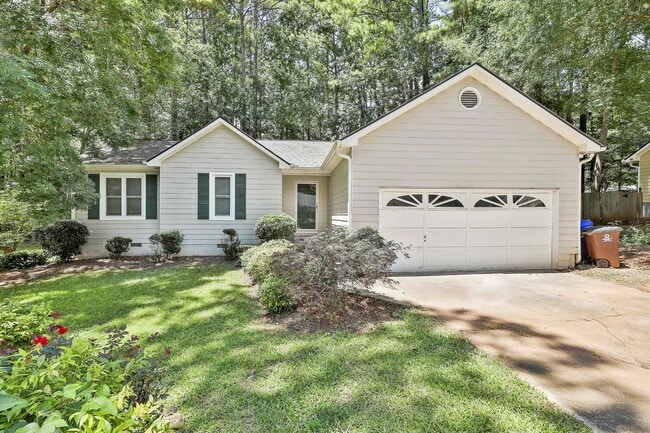 Photo - 204 Ruskin Rd House