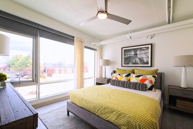 1 BR, 1 BA - 685 SF - Bedroom