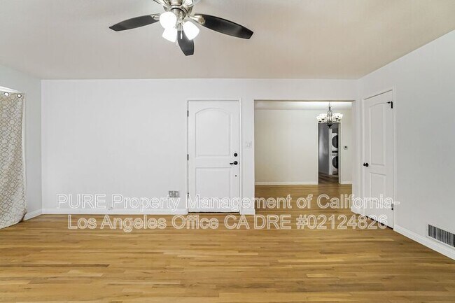 215 N Western Ave