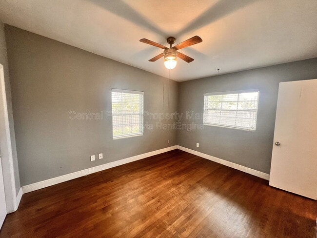 Photo - 722 Baltimore Dr