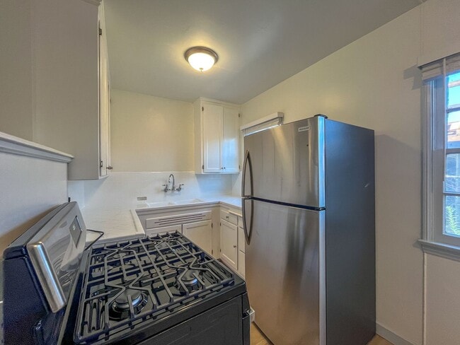 Photo - 5919-5925 Crenshaw Blvd