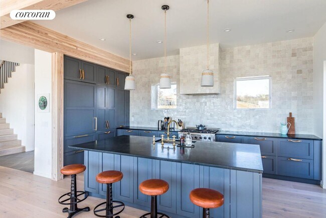 Photo - 109 Startop Dr