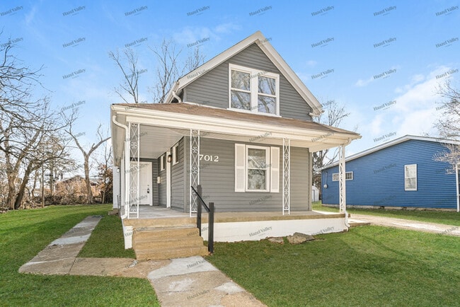 Building Photo - 7012 Melrose Ave