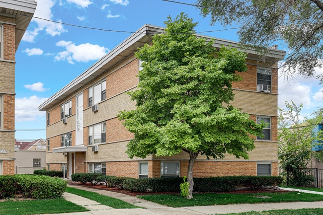 Building Photo - 3725 N Harlem Ave Unit A Rental