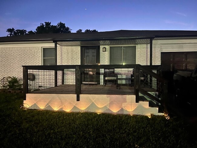 Photo - 406 Ridge St