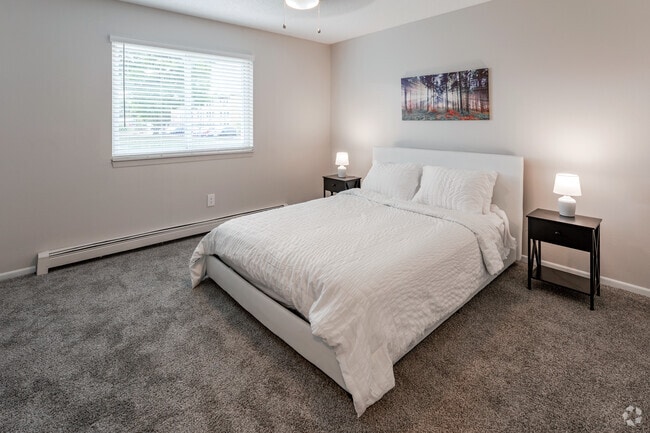 2BR, 1BA - 1,285SF