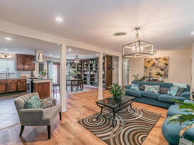 Photo - 7013 Meadowbrook Dr