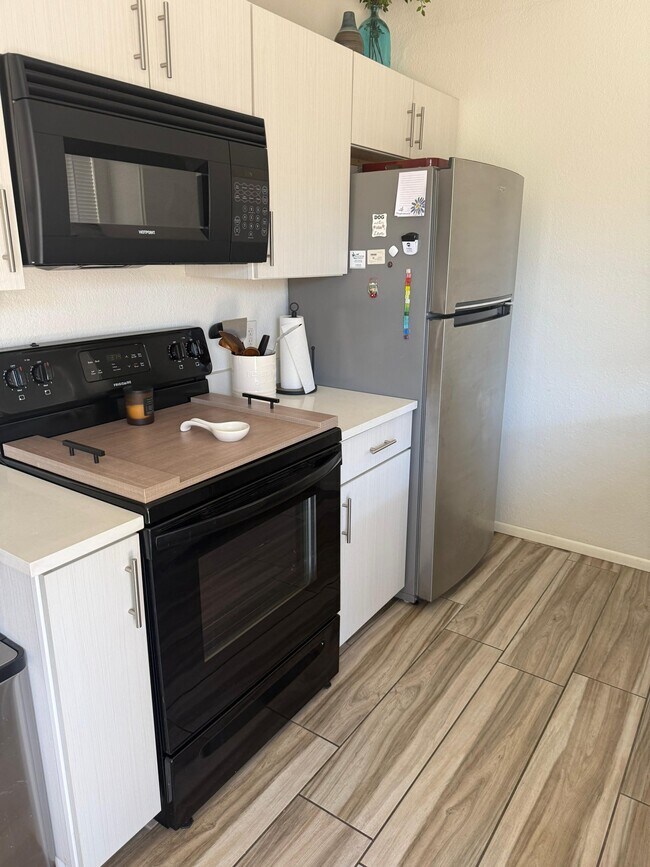 Photo - 16220 N 16th Pl Unidad 16220 N 16th Place