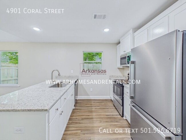 Photo - 4901 Coral St