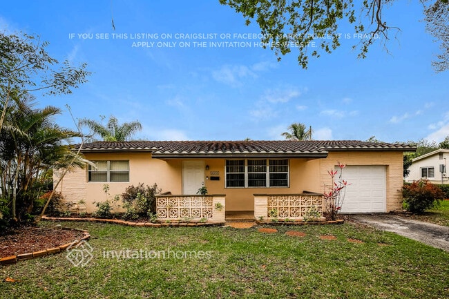 Building Photo - 8954 SW 52nd Pl