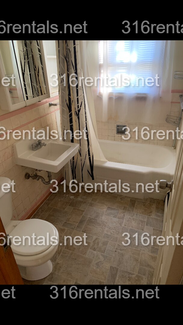 Photo - $495 - 1 bed 1 bath - Multi Family Home Unit 3