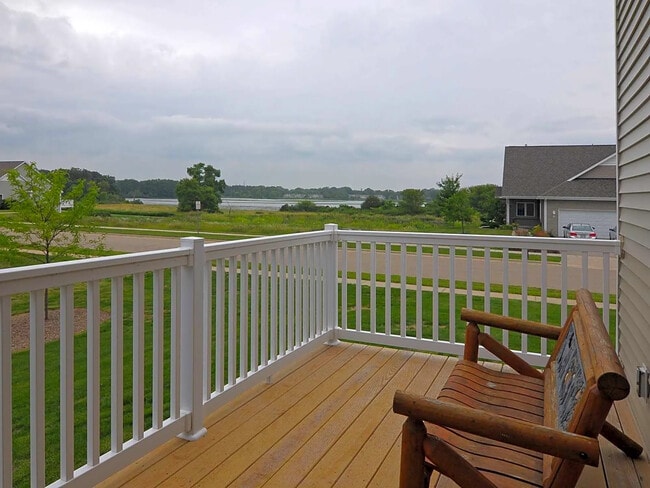 Photo - Lakeside Townhomes