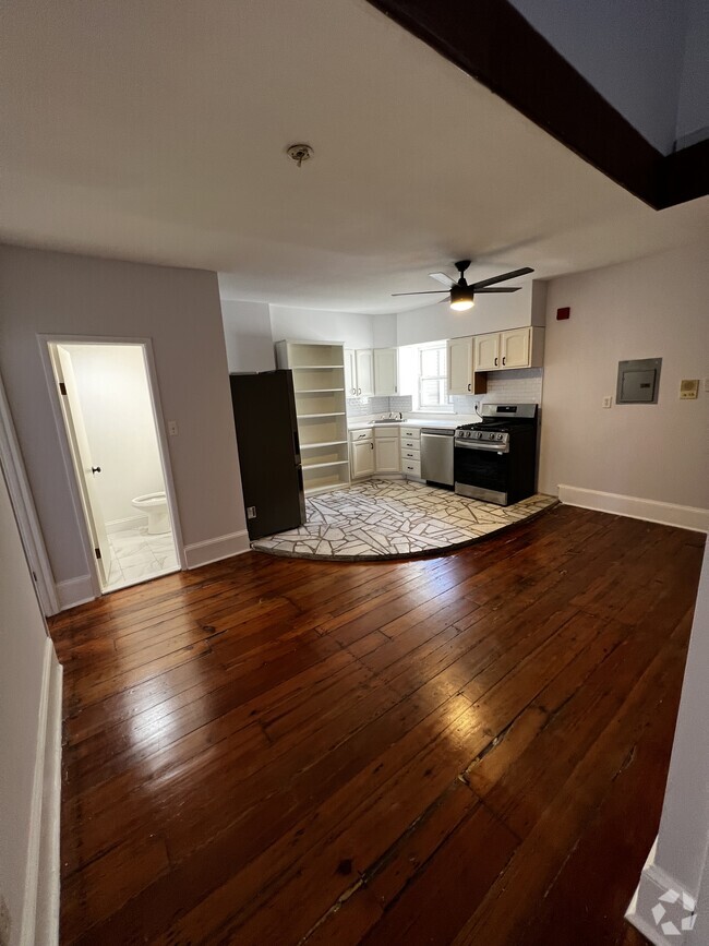 Building Photo - 726 S 10th St Unit 3F Rental