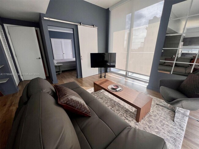 Photo - 151 SE 1st St Unit 810