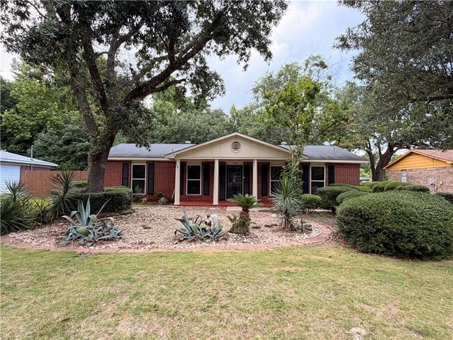 Photo - 1326 Doyle Ave