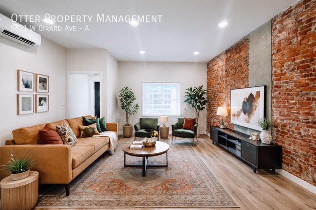 Building Photo - 5621 W Girard Ave Unit A