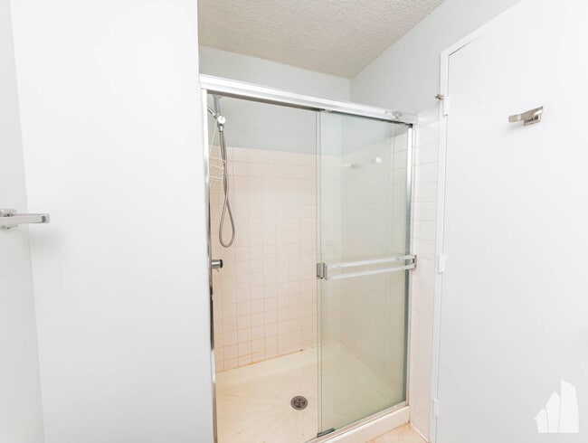 Photo - 195 N Harbor Dr Unidad # 03104