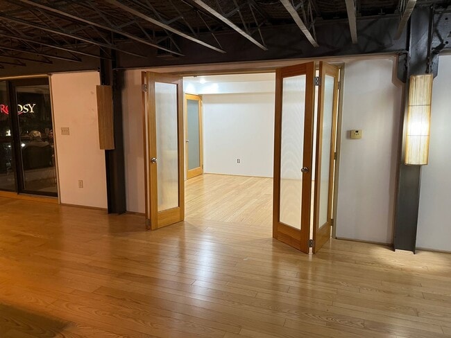 Photo - 10 E Broadway Unit Apt A (2nd Floor)