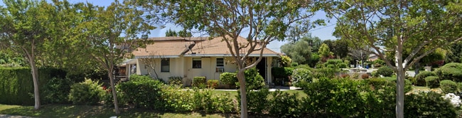 Building Photo - Newly Remodeled Spacious 4-Bed Home Availa...