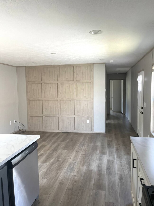 Photo - 6621 W Ridge Rd