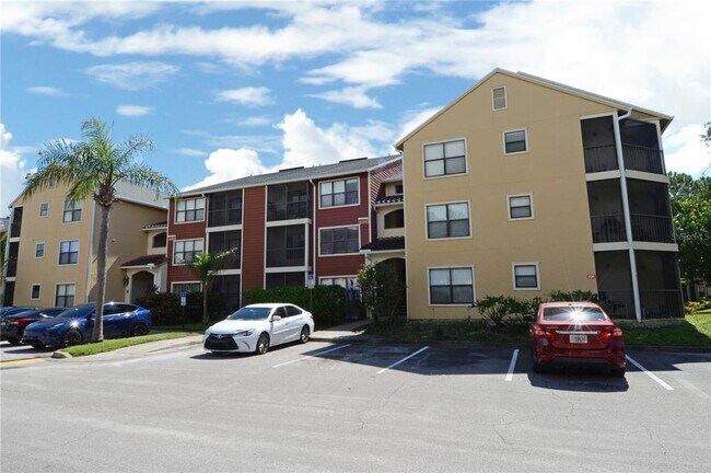 11901 4th St N Unit 6106
