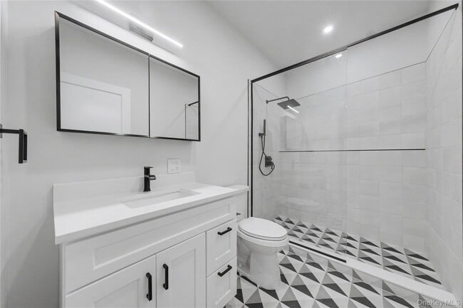 Photo - 10 Market St Unit E