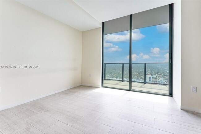 Photo - 1000 Brickell Plaza Unit 4906