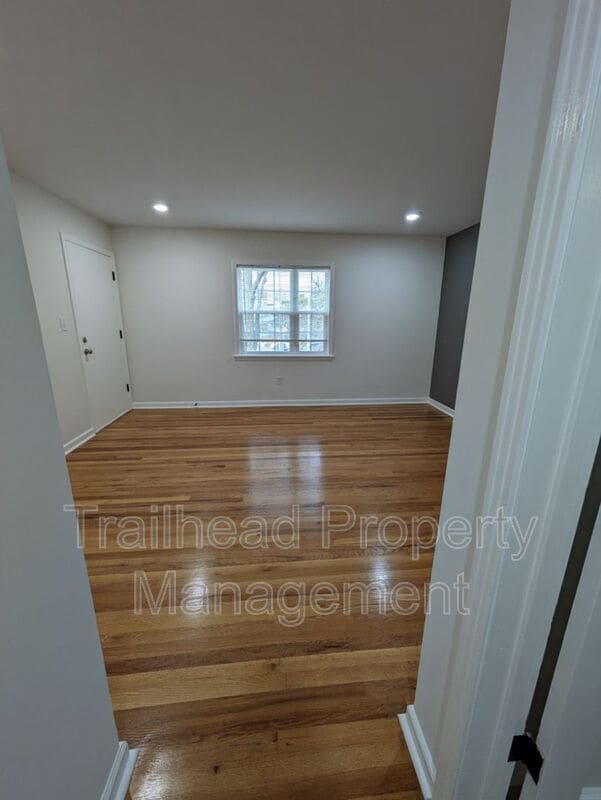 Photo - 6425 Brookside Rd