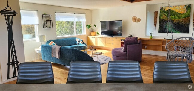 Building Photo - 907 N 47th St Rental