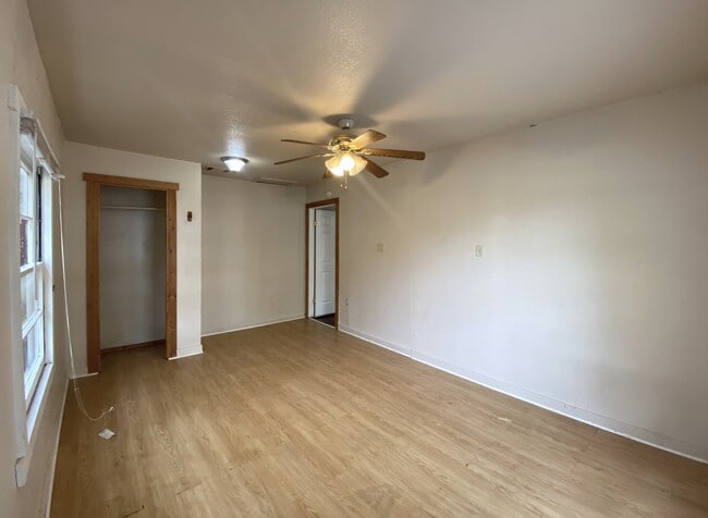 Photo - 22 S 28th St