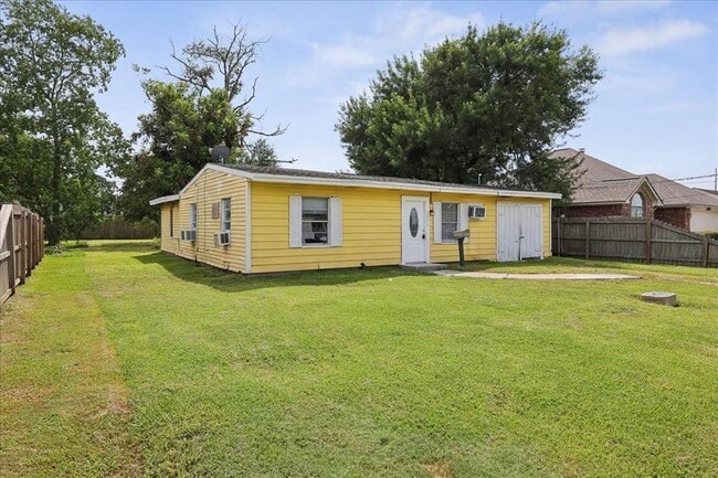 Building Photo - 3811 Dunn Ave Rental
