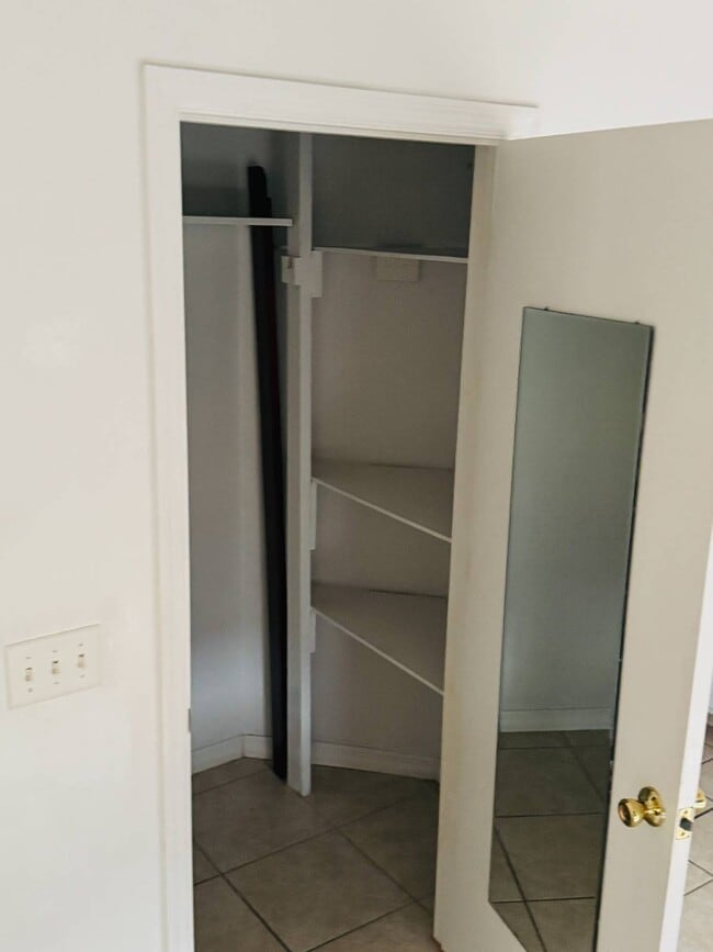 Photo - 810 Veronica Cir