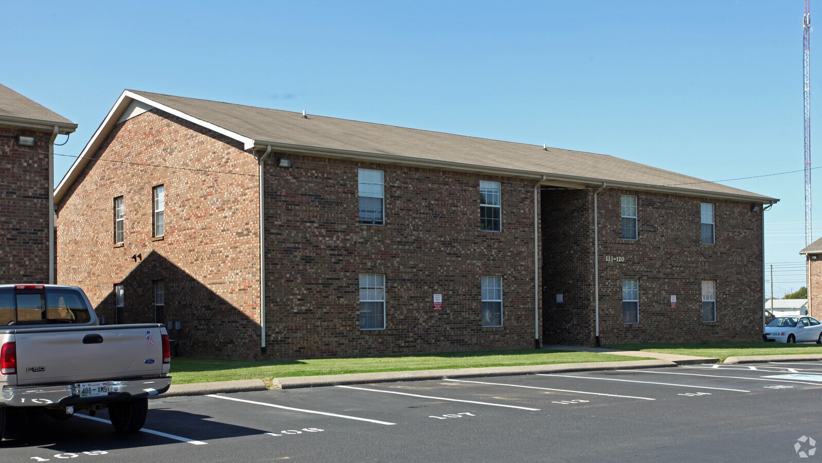 Photo - Stateline Apartments