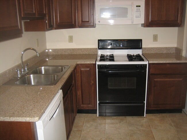 Photo - 142 S Bryant Ave Unidad 2