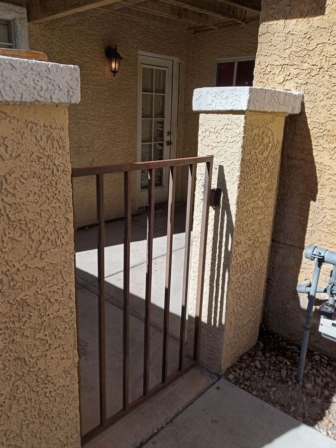 2-bedroom 2-bathroom residence located on ... - 2-bedroom 2-bathroom residence located on ...