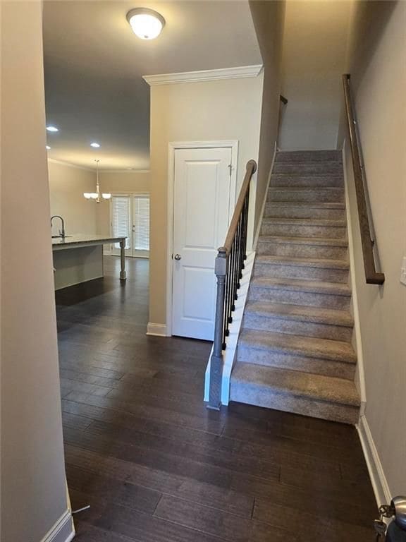 Photo - 305 Holdings Dr