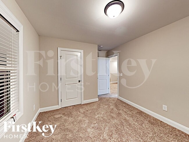 Photo - 5775 Sumter Ave