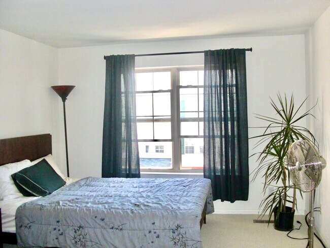 Photo - 3218 Camden Dr Unit 3218