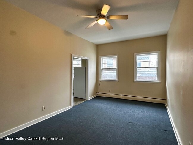 Photo - 86 Vineyard Ave