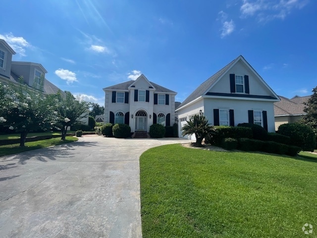 Building Photo - 5005 Congressional Dr Rental