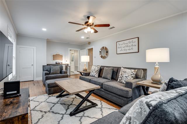 Photo - 625 Jefferson St