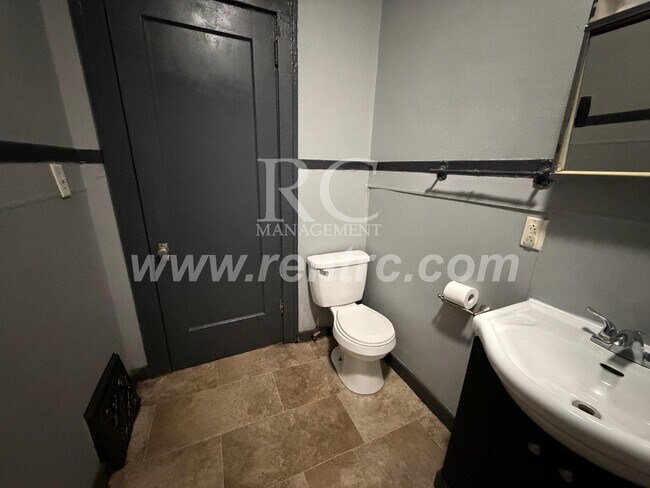 619 Harmon-