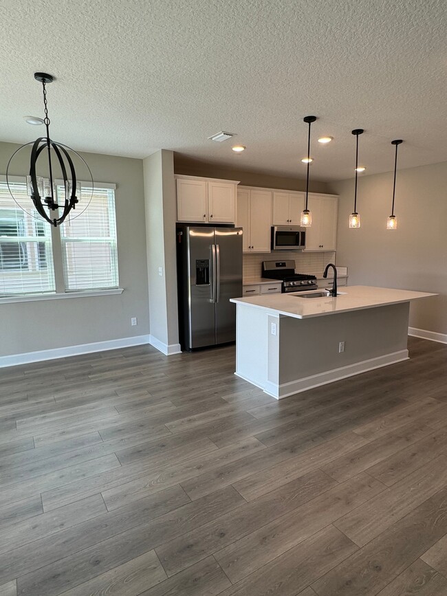 Photo - 3528 Cunningham Rd