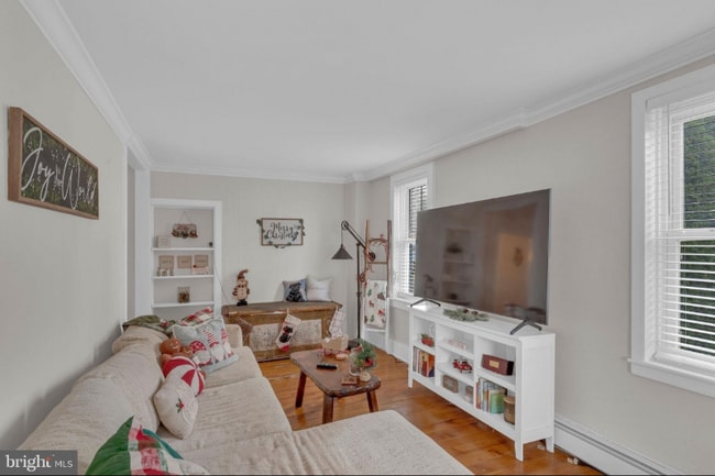 Photo - 132 S Main St