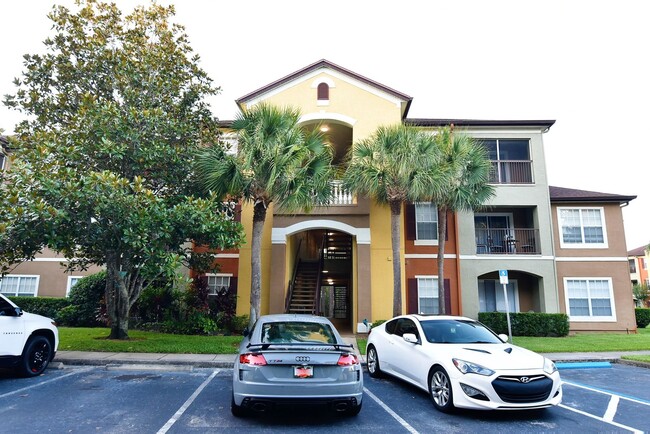 1br 1ba THIRD FLOOR unit in The Crest at W... - 1br 1ba THIRD FLOOR unit in The Crest at W... House