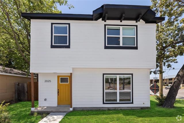 Building Photo - 2025 Red Cloud Dr Rental