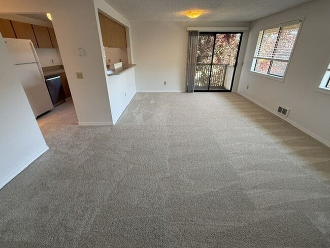 Photo - Price 4-Plex - Bothell Unit #302