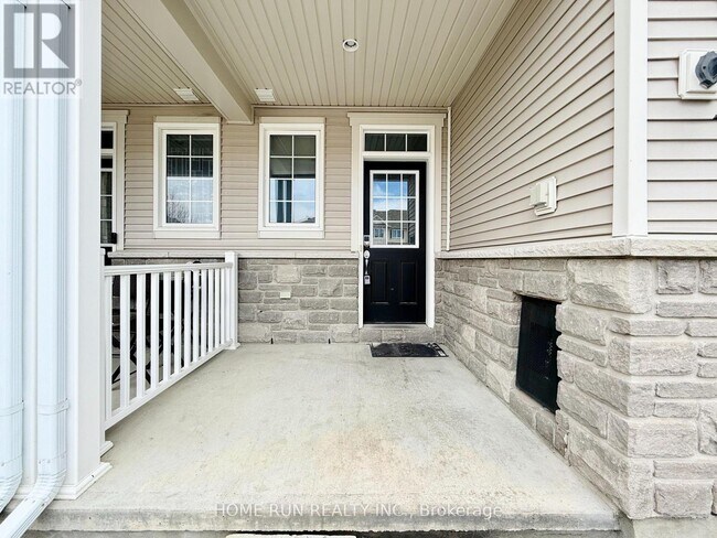 Photo - 183 Laramie Cres